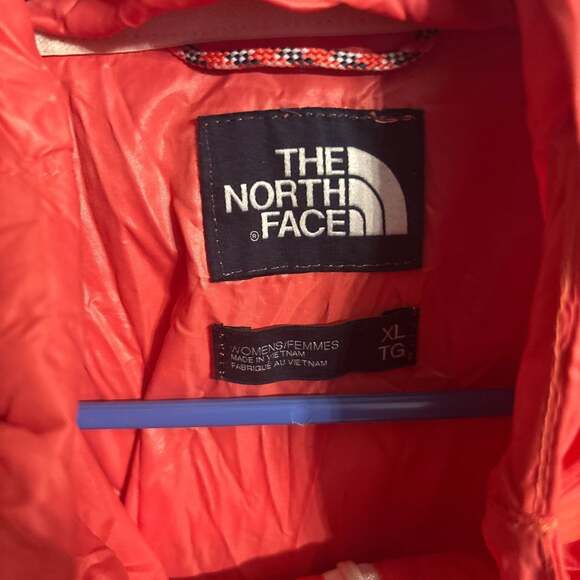The North Face Fanorak Packable Windbreaker Jacket - Floral/Coral, Size XL - Picture 2 of 8